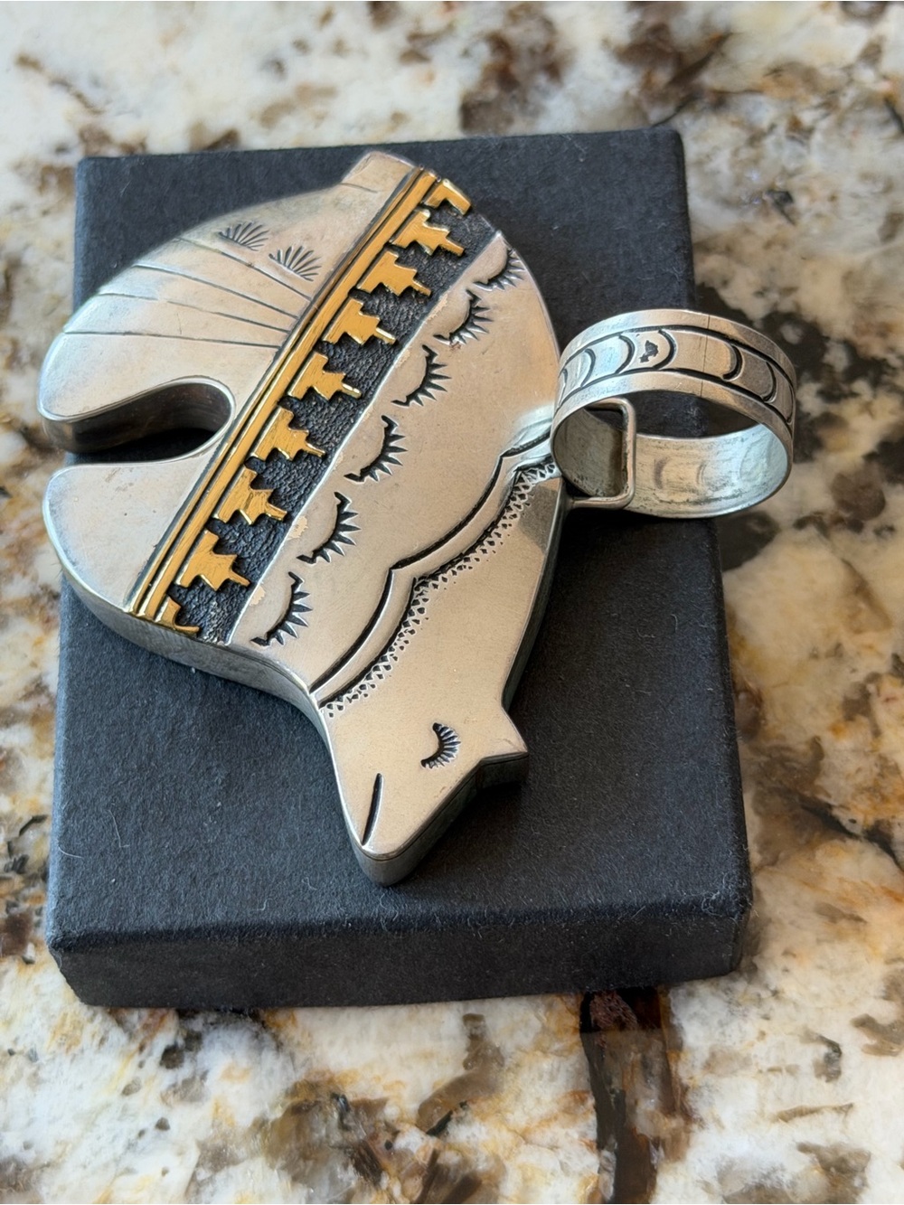 Thomas Singer Navajo Spirit Bear Sterling Silver Pendant Native-Inspired Design - Picture 3 of 8
